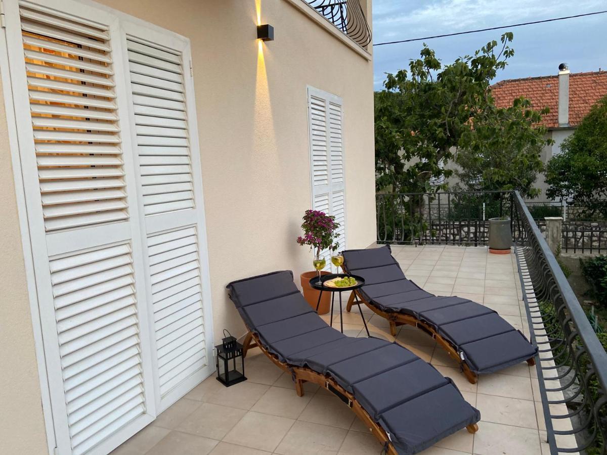 Apartman Noni Biograd Na Moru Bagian luar foto