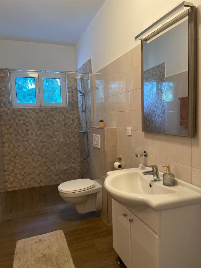 Apartman Noni Biograd Na Moru Bagian luar foto