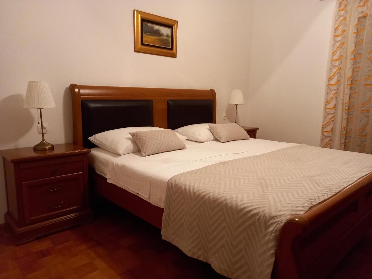 Apartman Noni Biograd Na Moru Bagian luar foto