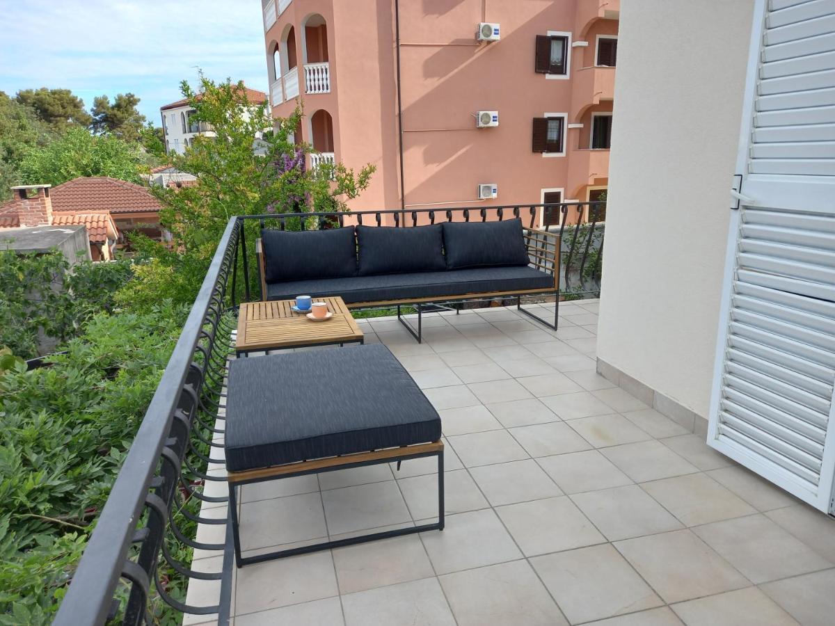 Apartman Noni Biograd Na Moru Bagian luar foto